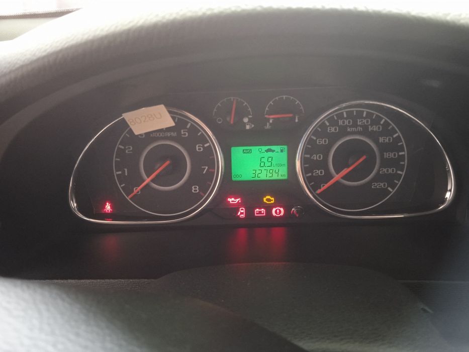 Jentira sotiladi prob 32700km yurgan telegram orqali yozishiz mumkin