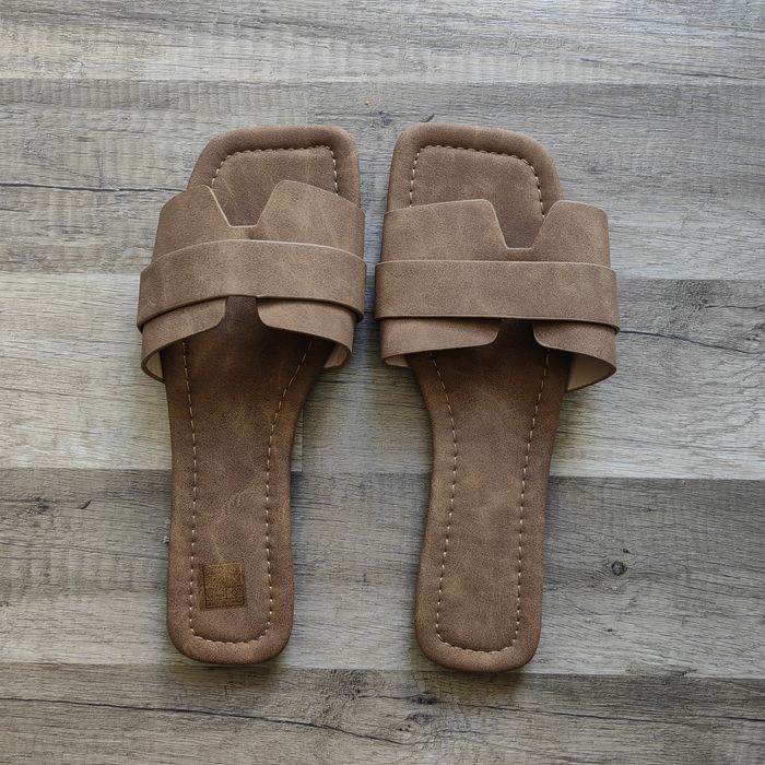 Дамски кафяви чехли