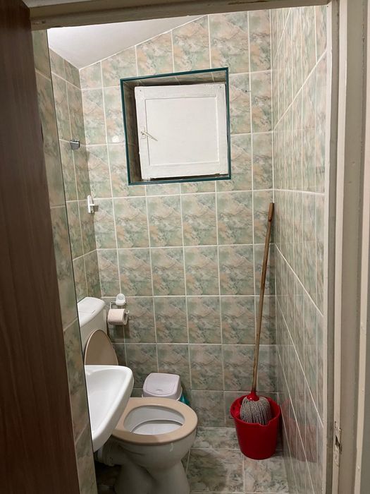 Închiriez GARSONIERĂ conf.1 30mp. zona NORD-Elegant in spatele statiei