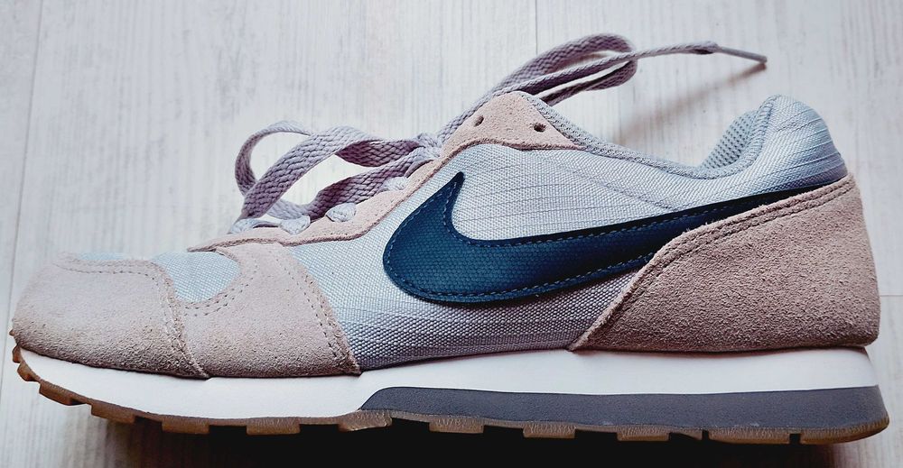 Маратононки дамски Nike MD Runner 2