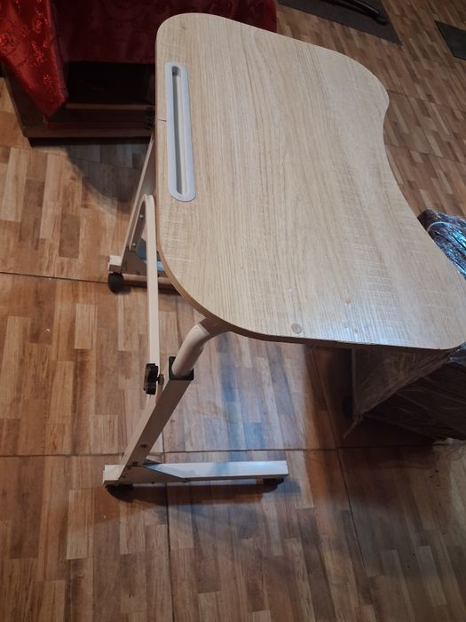 Scaunele cub Mobilier