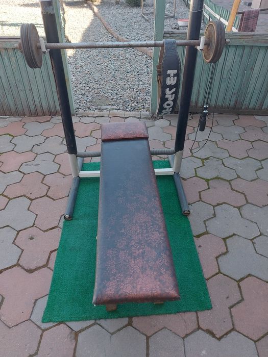 Продам тренажор  для жима-штанга