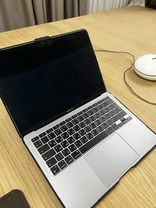 Macbook air m1 90% акк 256gb