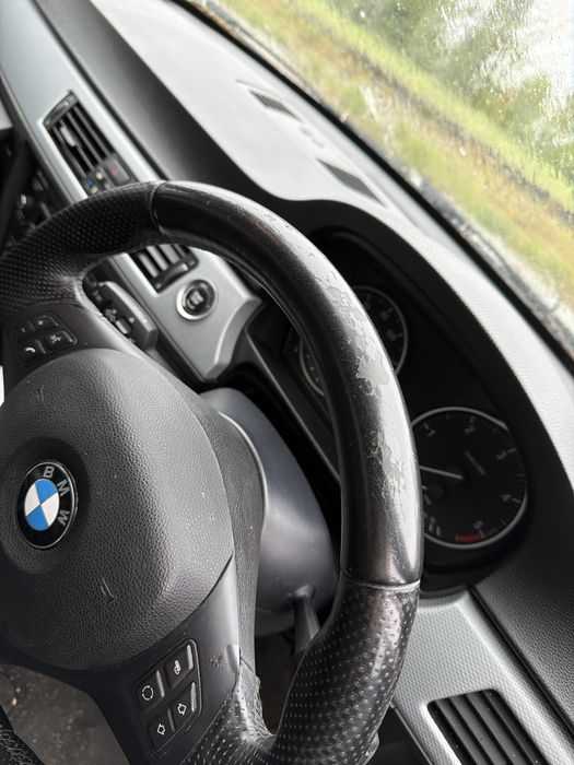 Volan m pachet bmw e90 e91 e92 e93 e87 e81 e82 e88 e84