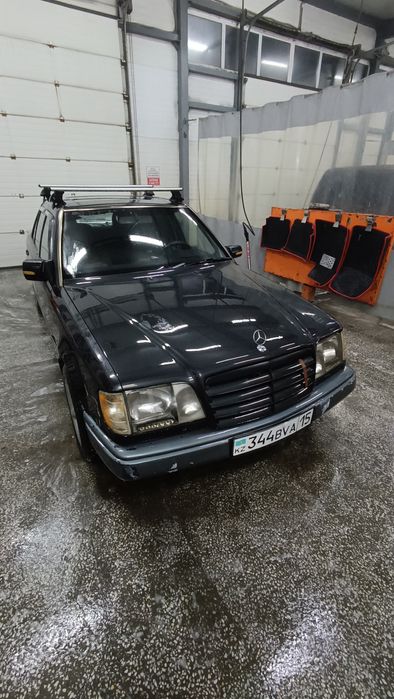 Мерседес 124 Е230