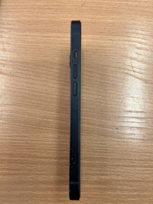 Продаю iphone 14 128ГБ