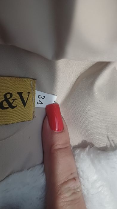 Продам пуховик подростковый на девочку