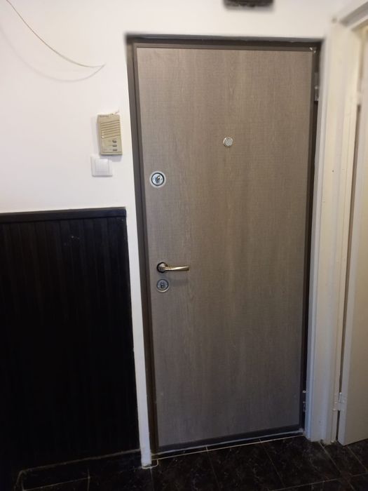 De închiriat apartament cu o camera