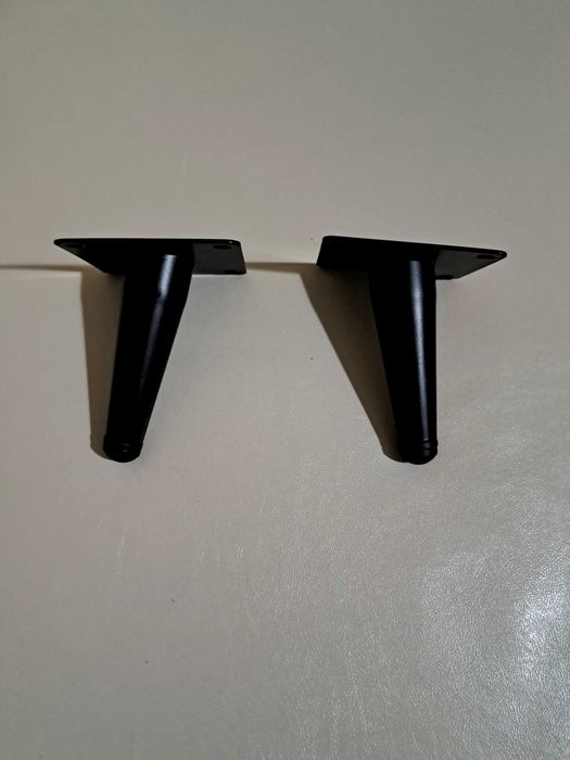 Метални крака за маса