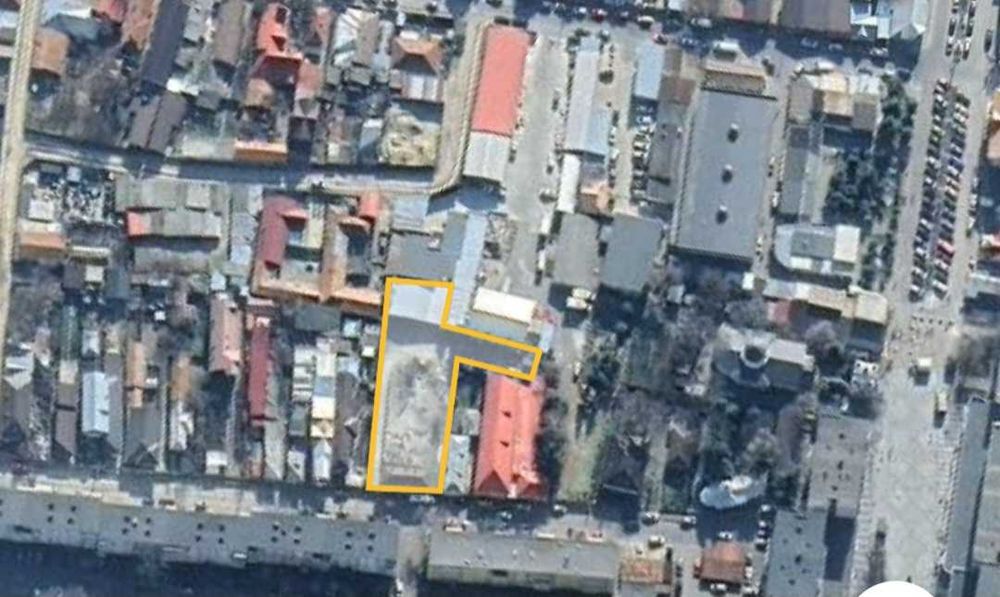 Mizil . Teren +  Cladiri