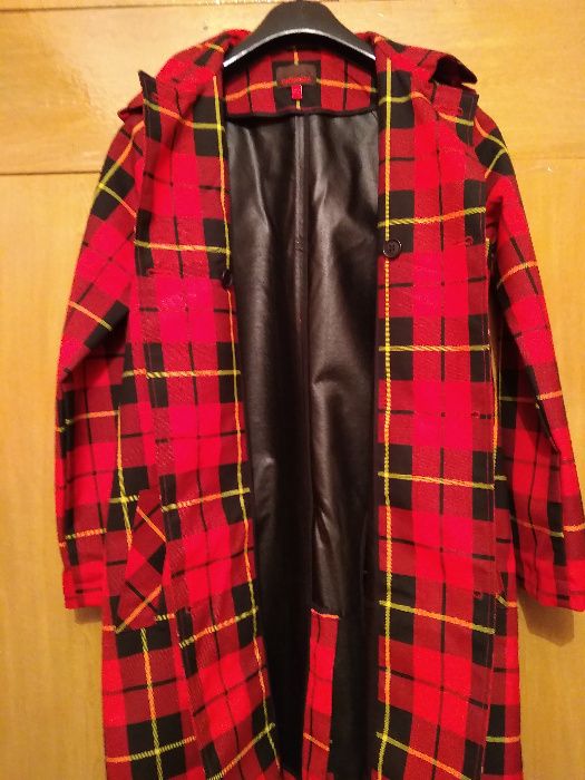 Продам плащик.