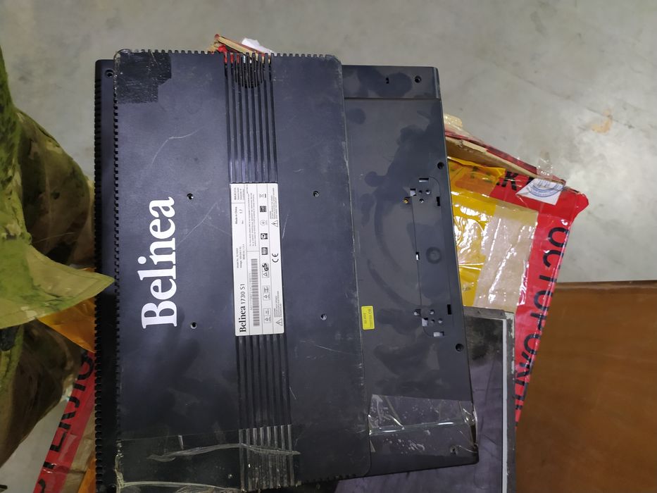 Продам мониторы на запчясти 3000 за одну