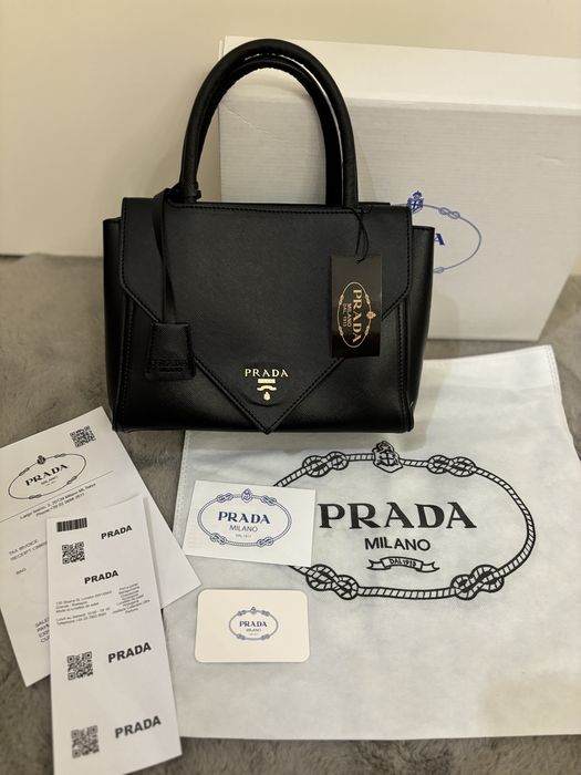 Geantă/Poșeta Prada Black Leather Bag 30x25x10cm