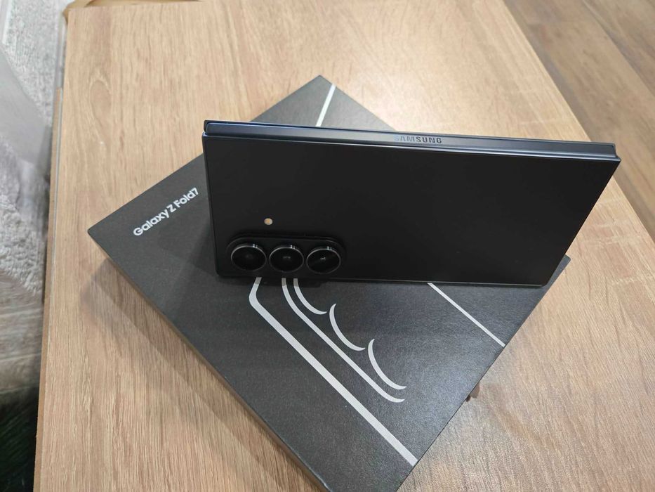 Samsung Z fold 7 12/256gb Чисто нов! PROMO