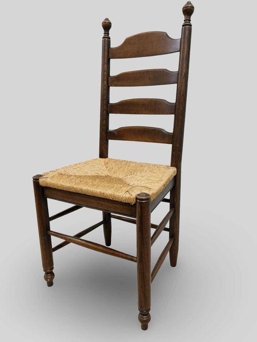 7 броя трапезни столове от масивен дъб и естествен ратан