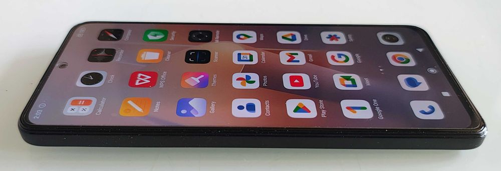 Продавам Xiaomi Redmi Note 11 Pro 5G 8GB RAM 128GB