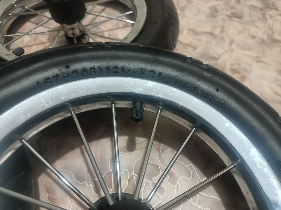 Коляскаға дөңгелек сатылады