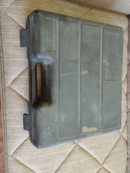 Электролобзик и перфоратор