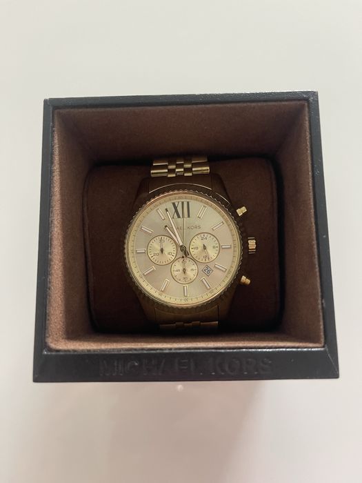 Продавам мъжки часовници Michael Kors, Emporio Armani и Guess