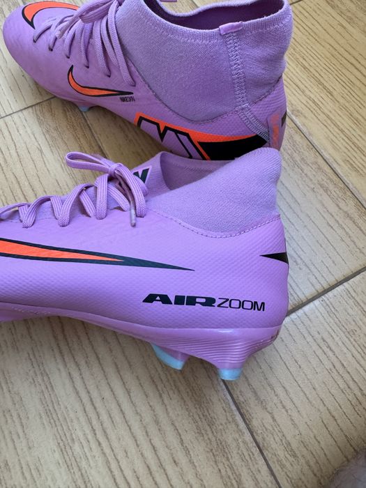 Adidași fotbal copii  crampoane Nike Airzoom marimea 39