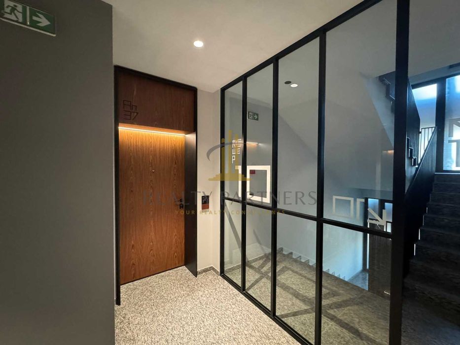 Продава се Двустаен апартамент в София, Манастирски ливади - 81 кв.м за 3167 €/кв.м - Снимка #1