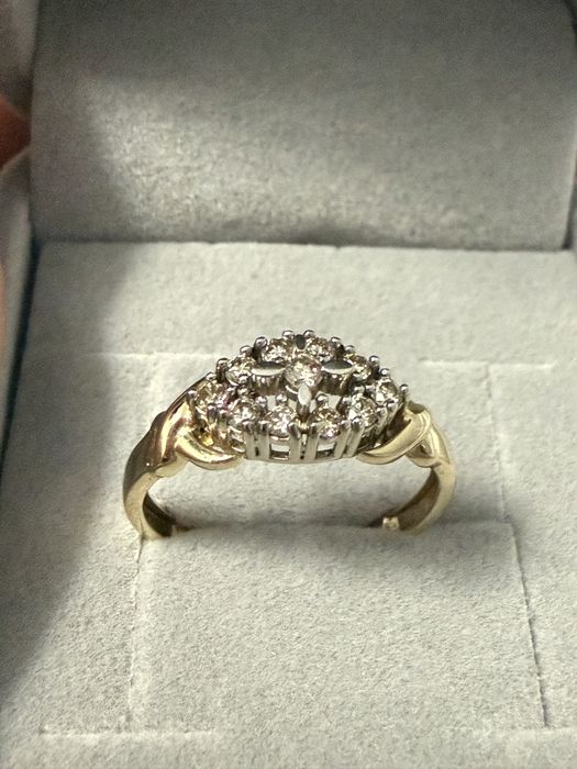 Бриллиантовое кольцо