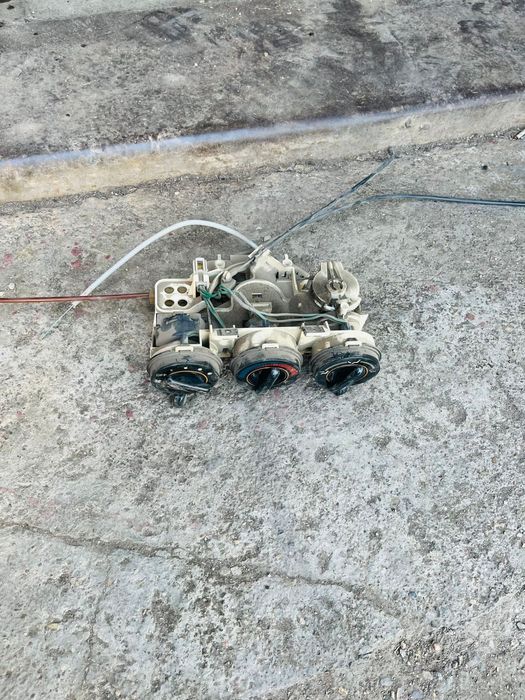 Блок управления печкой Митсубиси Галант 33 кузов