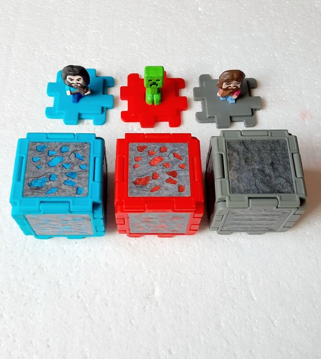 Figurine McDonald's 2025 Minecraft