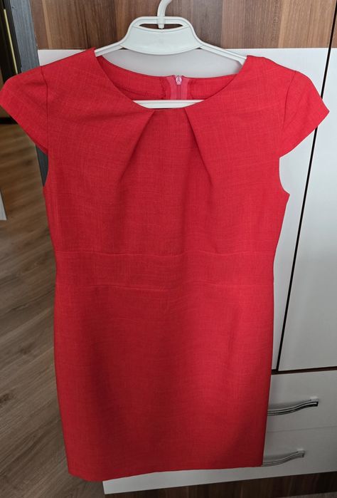 Отдам женскую одежду на 42-44 размер