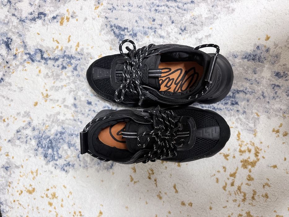 Versace Chain Reaction