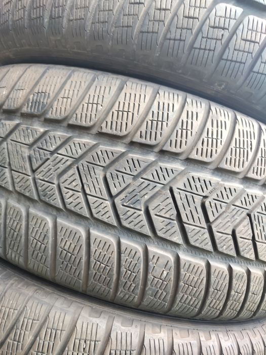 4 бр зимни 255/60/18 Pirelli