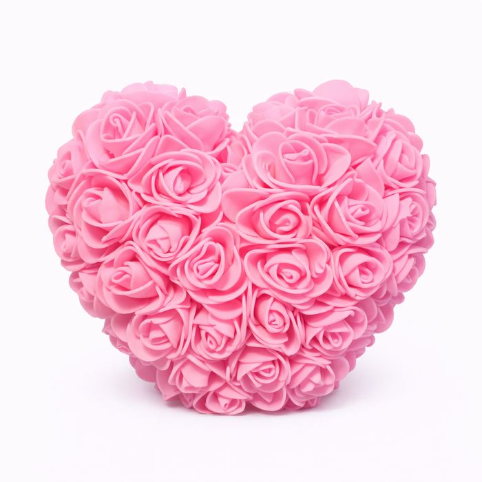 Inima din Trandafiri 15x15cm cu Flori de Spuma