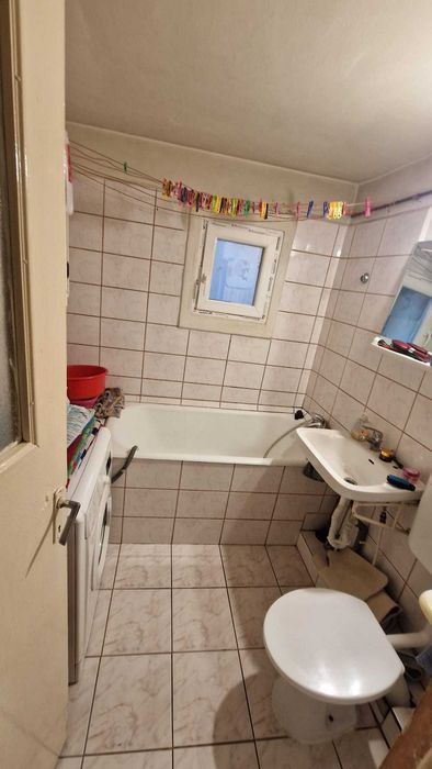 Vând apartament 3 camere