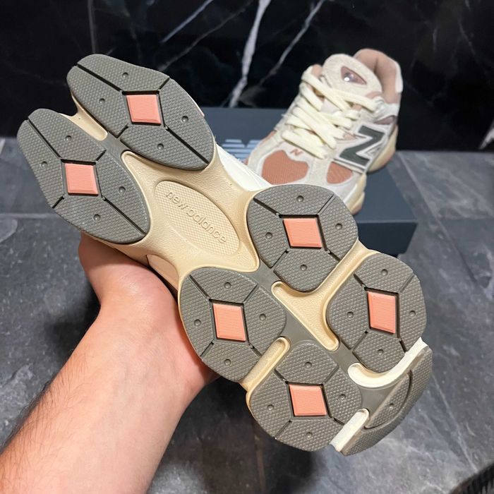 New Balance 9060, marime: 37