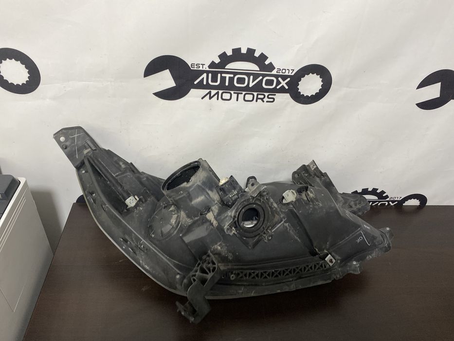 Far stanga xenon si led Honda CR V an 2013-2017