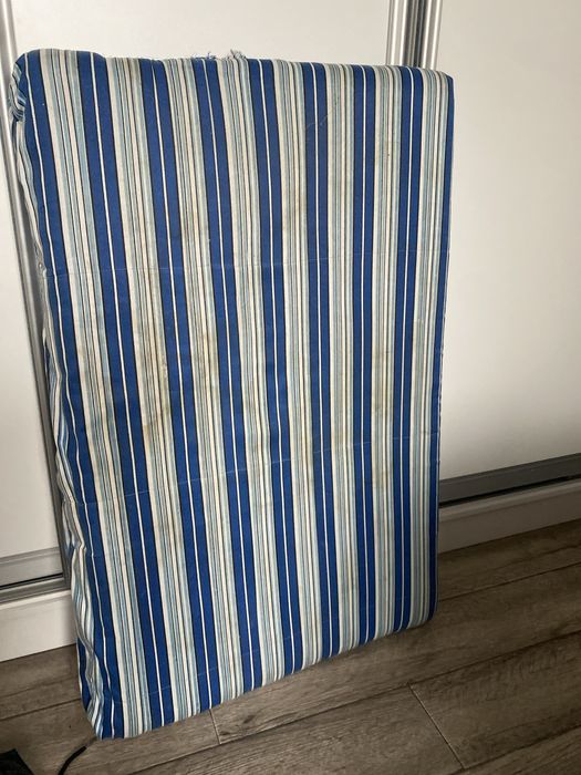 Манежка детская отдам за шоколадку