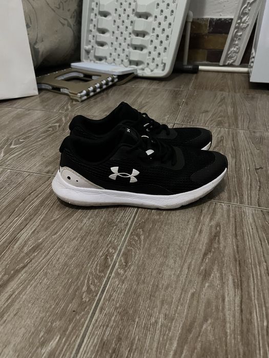 Кроссовки under armour