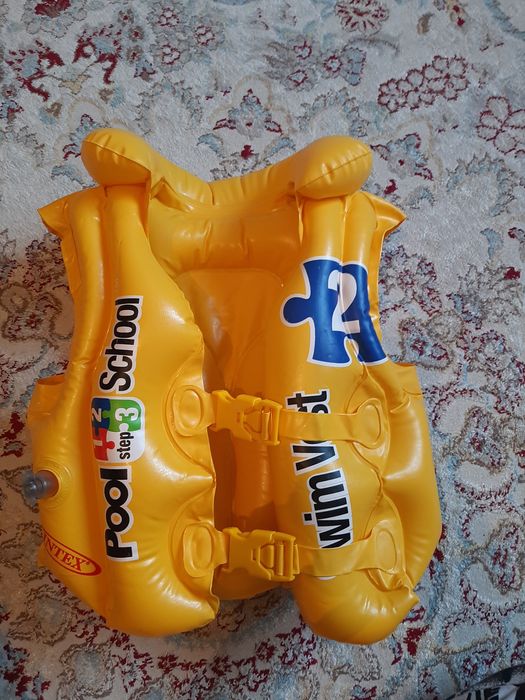 Надувной жилет за дешево