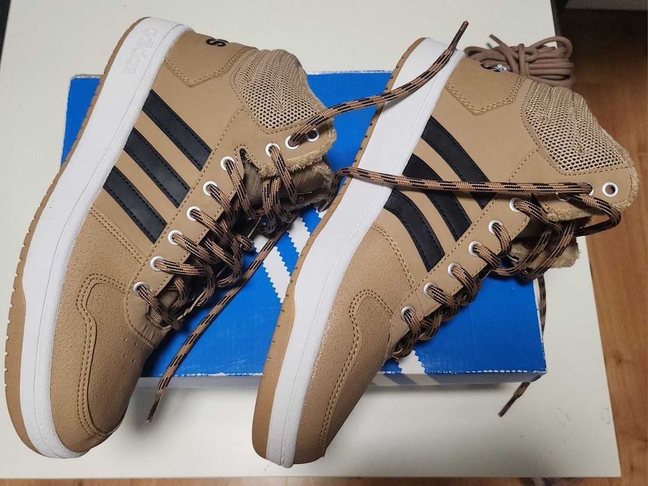 NOU! Incaltaminte sport Adidas Hoops 2.0 marimea 42.5