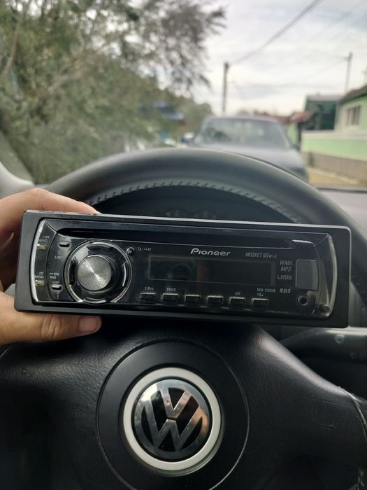 vând casetofon pionner