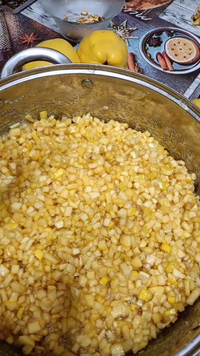 Dulceață de gutui aromată