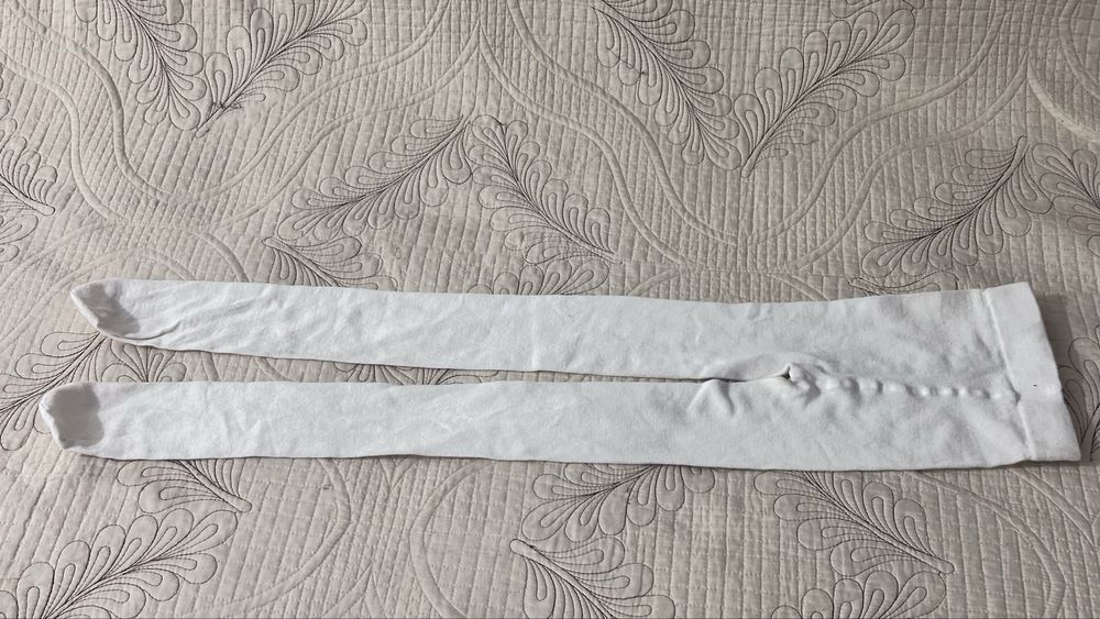 Колготки цвета айвори