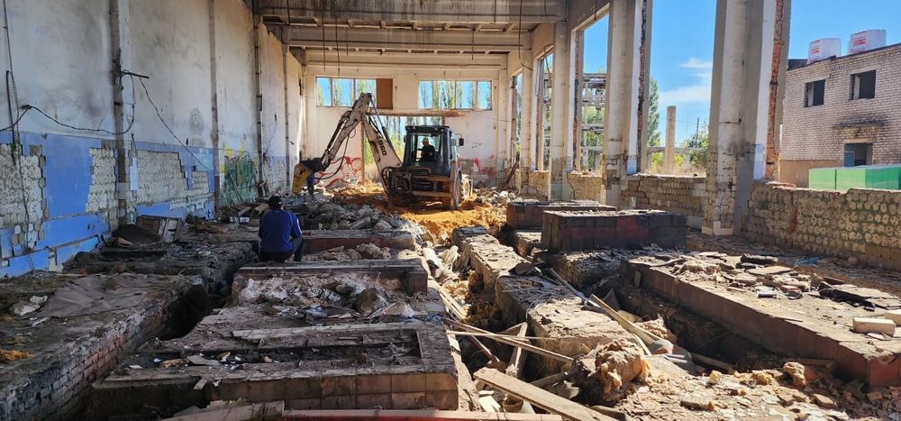 Демонтаж и снос.