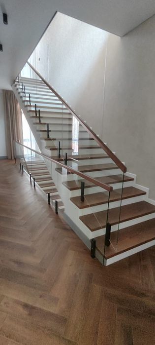 Межэтажные лестницы под ключ