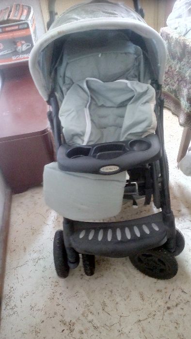 Детска количка много запазена