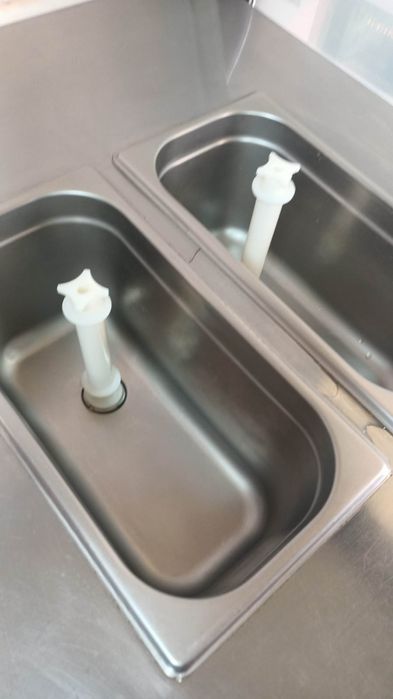 Фризер Аппарат для мороженного.