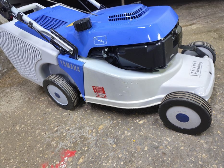 Самоходна бензинова косачка