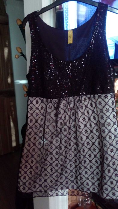 Красивые нарядныеплатья.