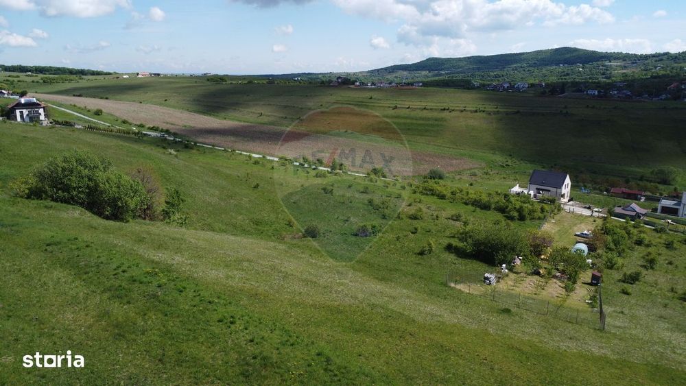 Teren intravilan 2307 mp în Salicea, zona premium, aproape de Cluj