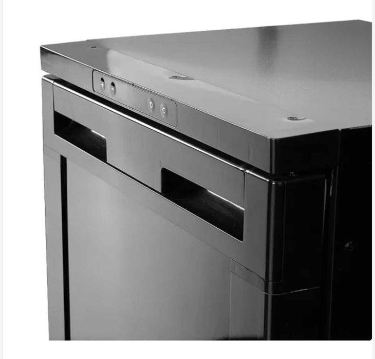 Alpicool компресорен хладилник за каравана, кемпер яхта на 12/24 волта